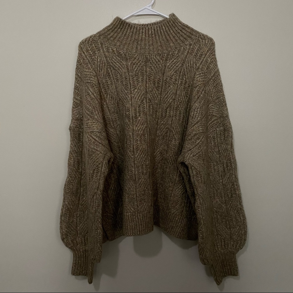 NWT Prologue Balloon Sweater
